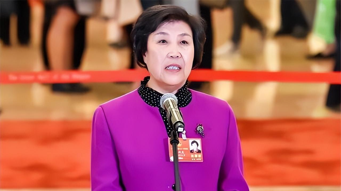 九游娱乐app下载-陈永贵副手郭凤莲的现状:儿子都是亿万富翁,大儿子掏3000万修庙